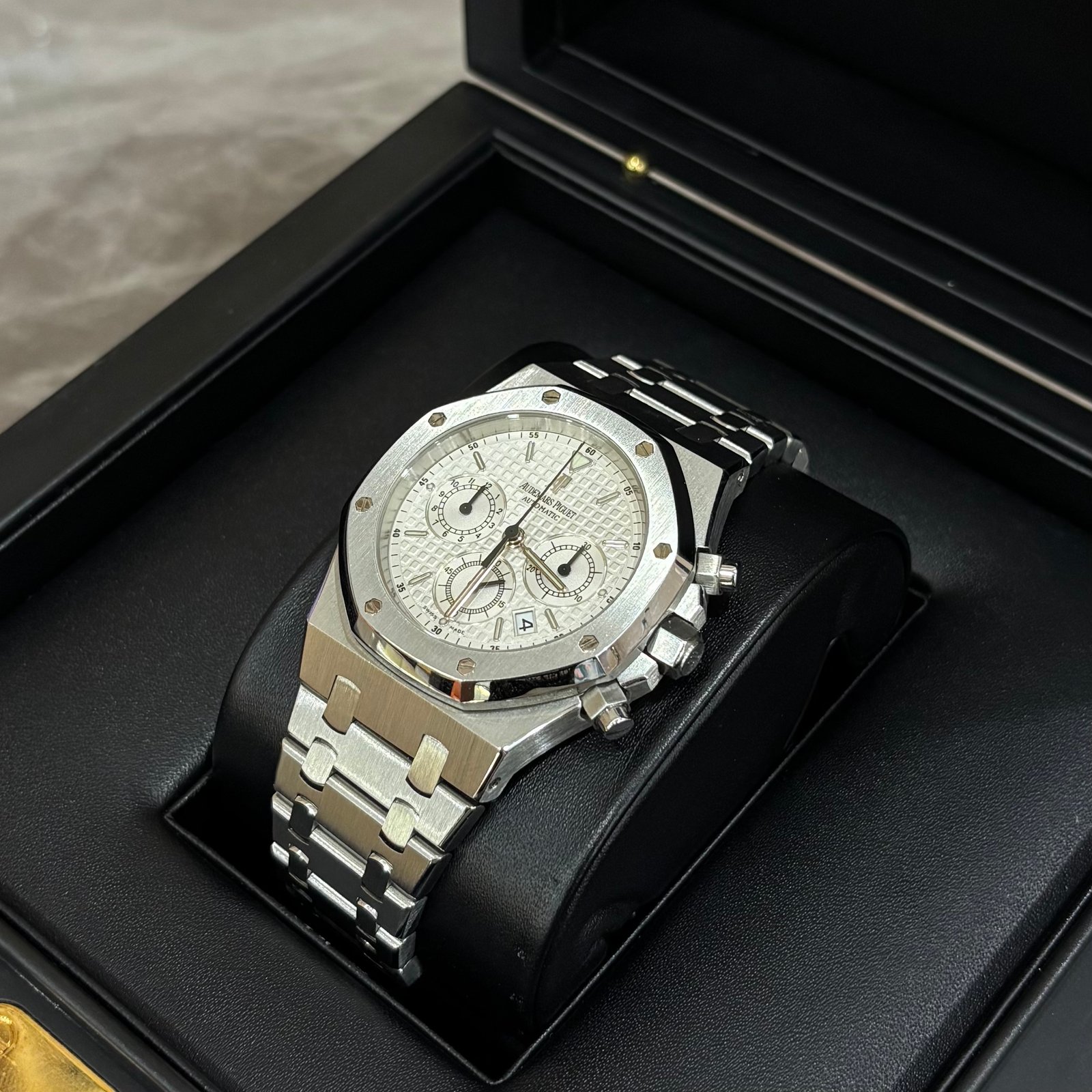 Audemars Piguet Royal Oak Series 26300ST.00.1110ST.05 Watch