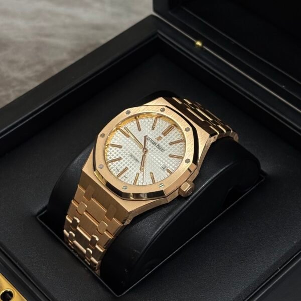 Audemars Piguet Royal Oak Series 154000R.00.12200R.02 Watch