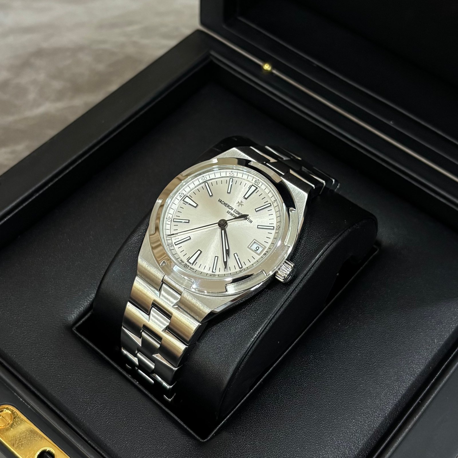 Vacheron Constantin Global Horizons Series 4520V/210A-B126 Watch